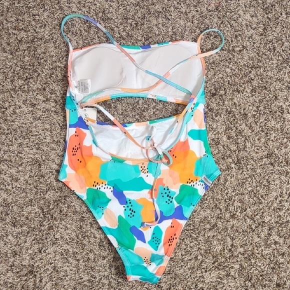 Body Glove Devon multicolor tropical open tie back one piece swimsuit - Picture 8 of 10